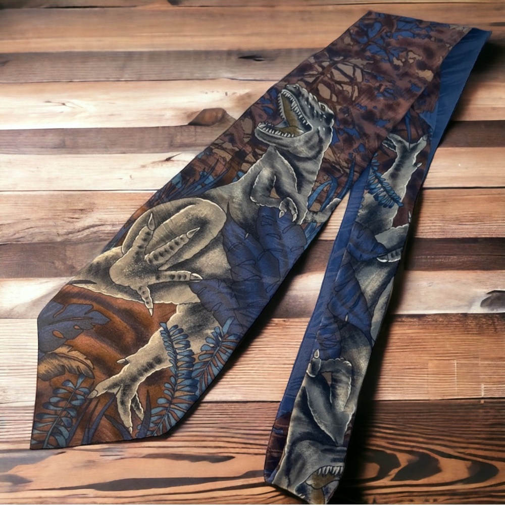 Silk Natures Museum Collection tie
